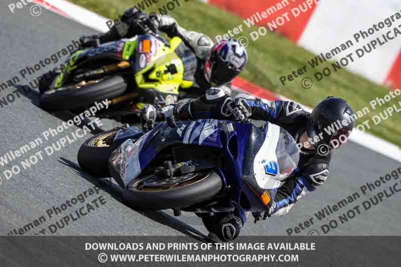 cadwell no limits trackday;cadwell park;cadwell park photographs;cadwell trackday photographs;enduro digital images;event digital images;eventdigitalimages;navarra;no limits trackdays;peter wileman photography;racing digital images;trackday digital images;trackday photos